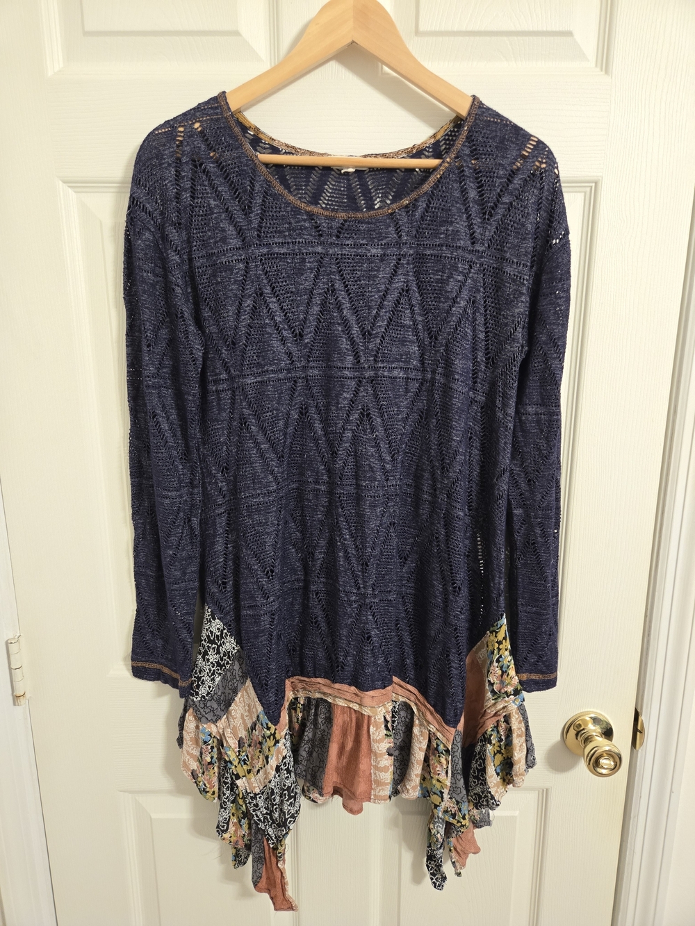 Oddi Navy Knit Boho Handkerchief Hem Top with Floral Trim Size Medium